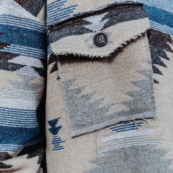 SOLD OUT Eldora Aztec Tribal Distressed Western Shacket Shirt Button Up Jacket - Picture 5 of 5